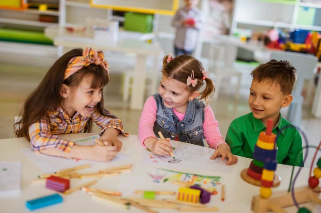 Artistic Adventures: Easy Drawing for Kids to Spark Imagination - 10 incredible ideas 2 Easy Drawing for Kids